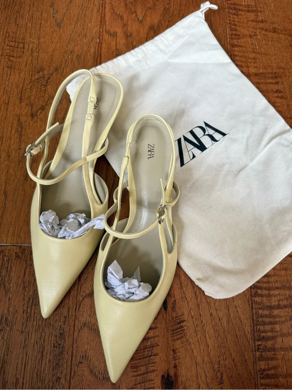 Zara butter yellow real leather kitten heels - Picture 3 of 6